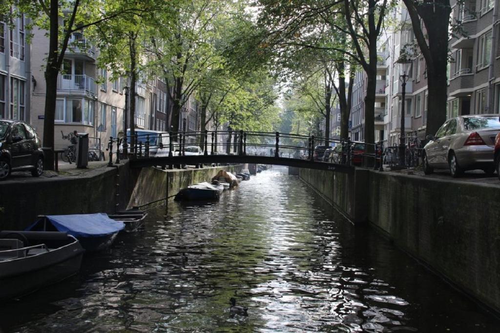 A304 Romantic Seaship In Top Center Amsterdam Exterior photo